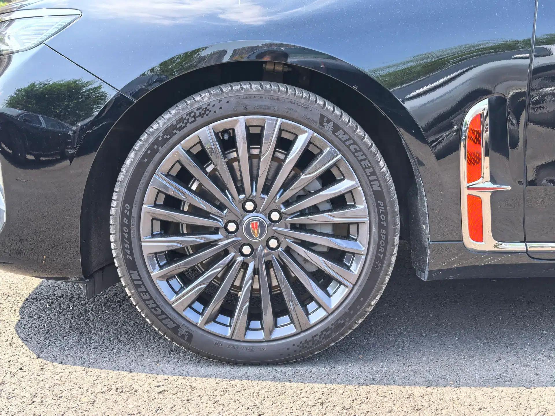 Hongqi H9 2025 Model Facelifted 2.0T Two-Wheel Drive Flag-Style Private Enjoyment Fashion Edition, 5 Seats — миниатюра 17