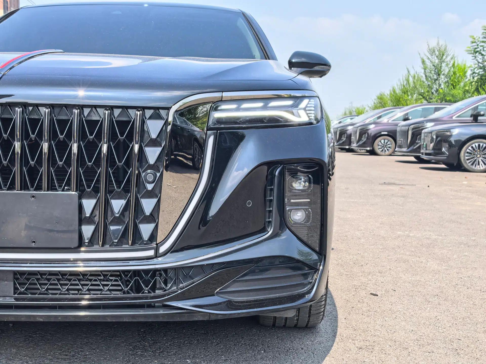 Hongqi H9 2025 Model Facelifted 2.0T Two-Wheel Drive Flag-Style Private Enjoyment Fashion Edition, 5 Seats — миниатюра 18