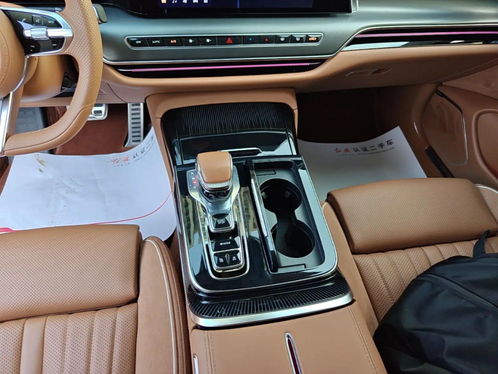 Hongqi H9 2025 Model Facelifted 2.0T Two-Wheel Drive Flag-Style Private Enjoyment Fashion Edition, 5 Seats — миниатюра 24