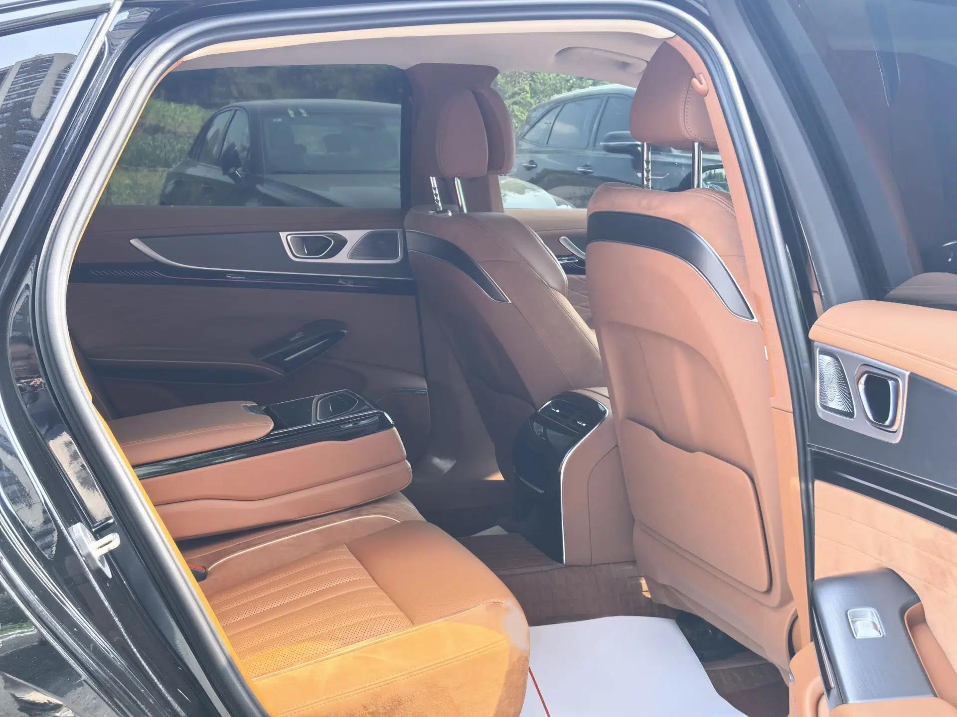 Hongqi H9 2025 Model Facelifted 2.0T Two-Wheel Drive Flag-Style Private Enjoyment Fashion Edition, 5 Seats — миниатюра 36