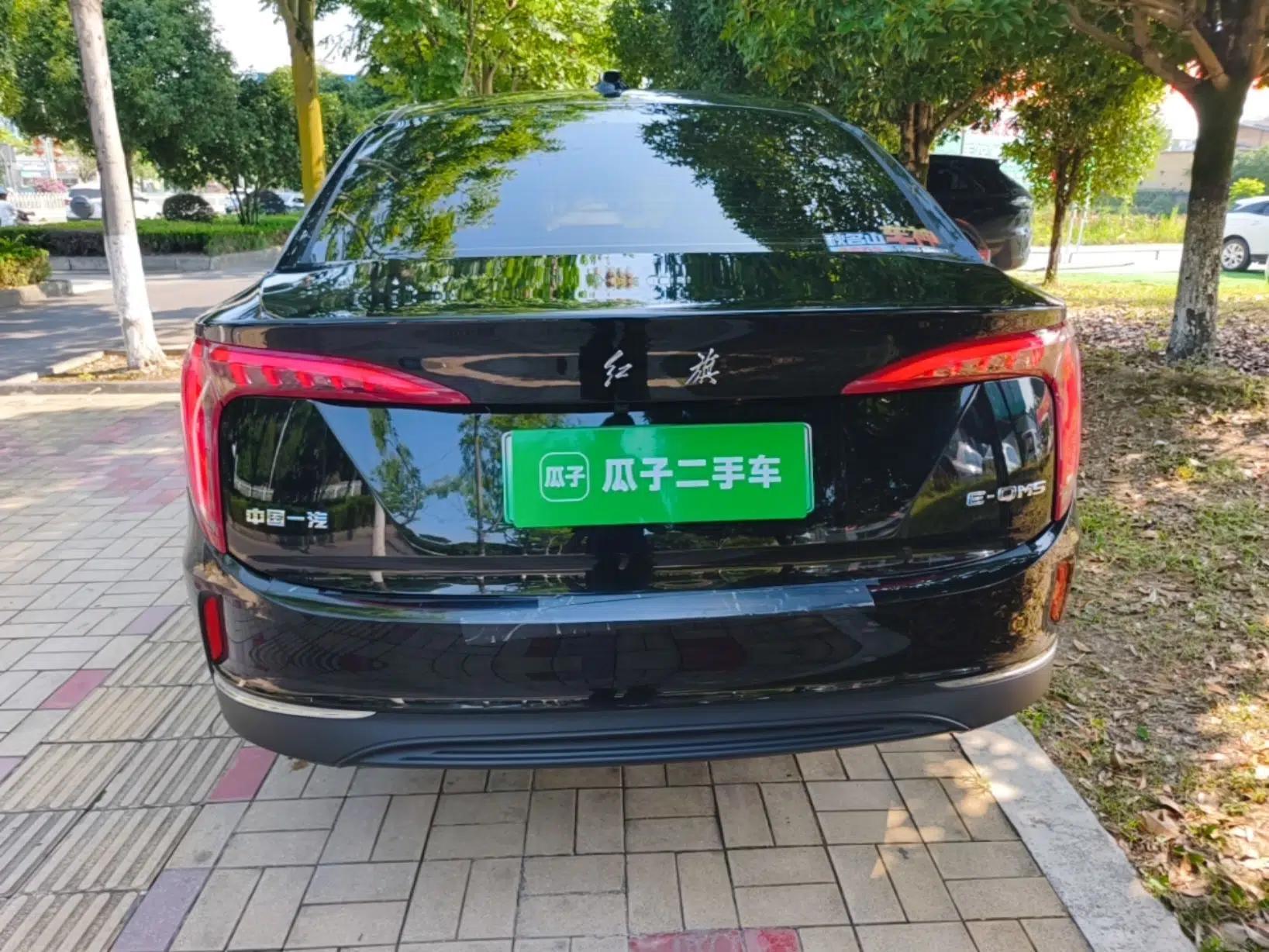 Hongqi E-QM5 2022 431 km Charge & Enjoy Edition — миниатюра 5