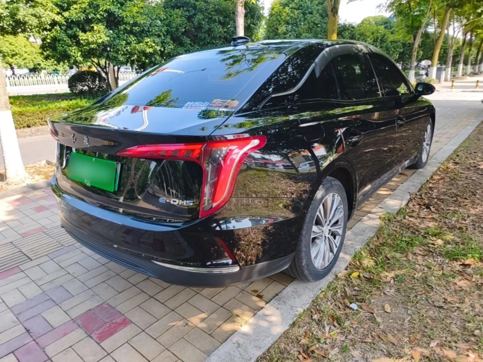 Hongqi E-QM5 2022 431 km Charge & Enjoy Edition — миниатюра 6
