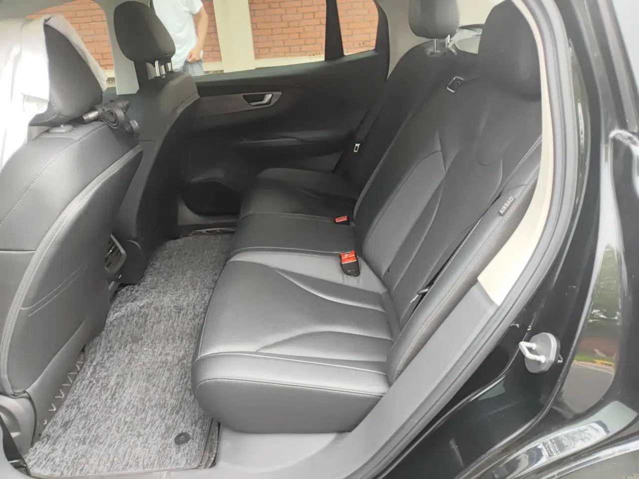 Hongqi E-QM5 2023 Revised Version Basic Travel Edition — миниатюра 17