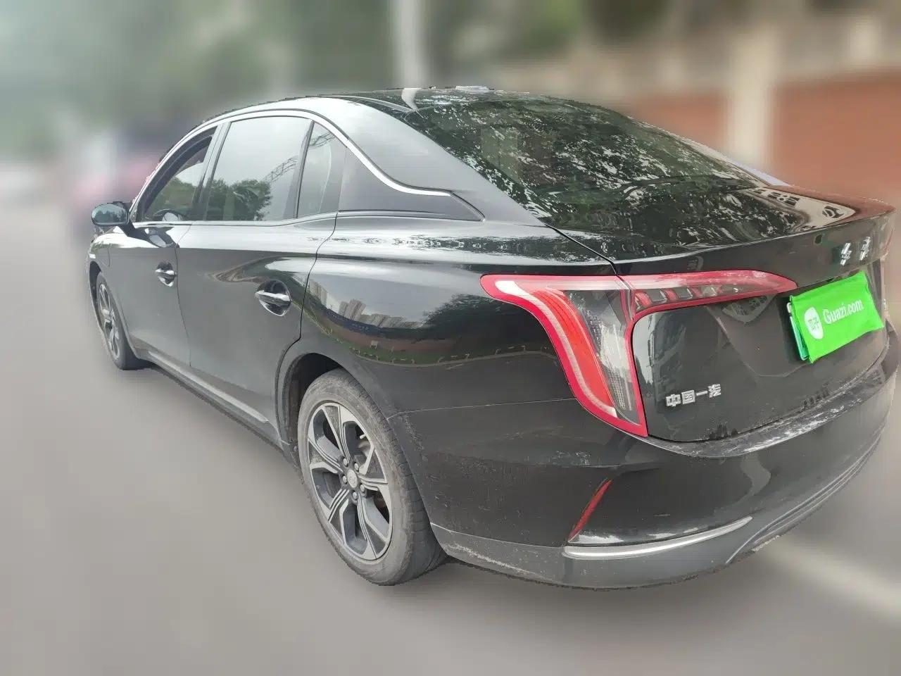 Hongqi E-QM5 2023 Revised Version Basic Travel Edition — миниатюра 4