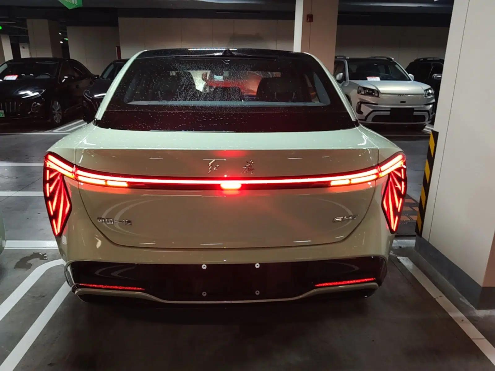 Hongqi EH7 2025 600 Smart Selection Edition — миниатюра 5