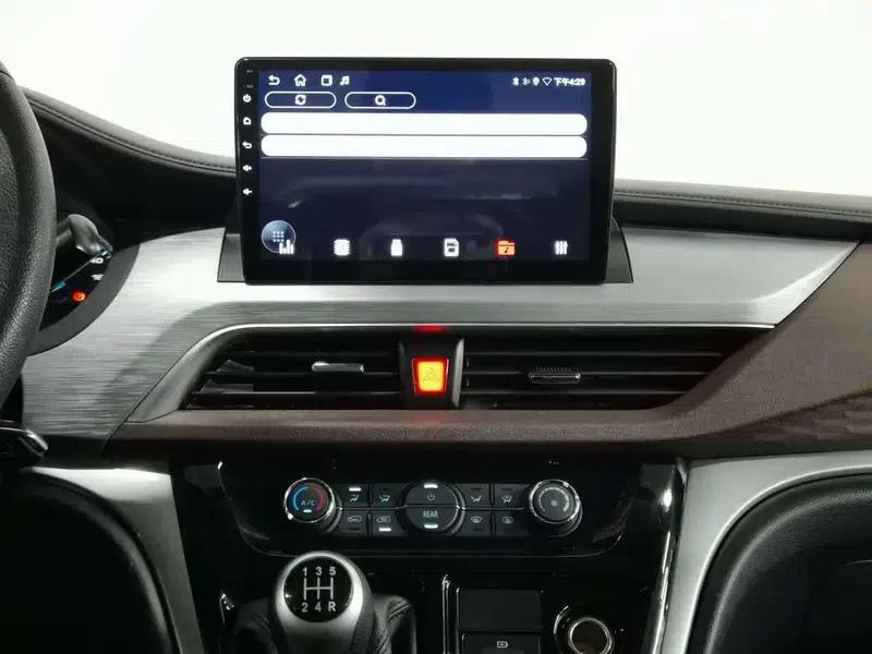 Refine M3 2023 PLUS 1.5T Classic Edition — миниатюра 13