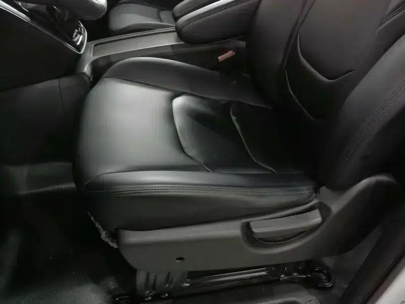 Refine M3 2023 PLUS 1.5T Classic Edition — миниатюра 20
