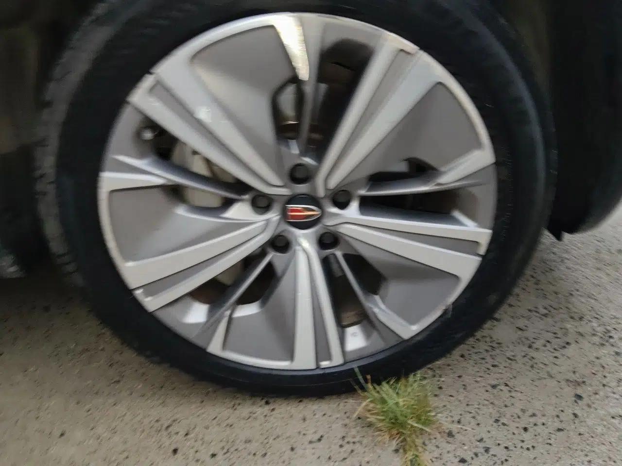 Hongqi E-HS9 2021 460 km Range Flagship Edition Six-Seater — миниатюра 8