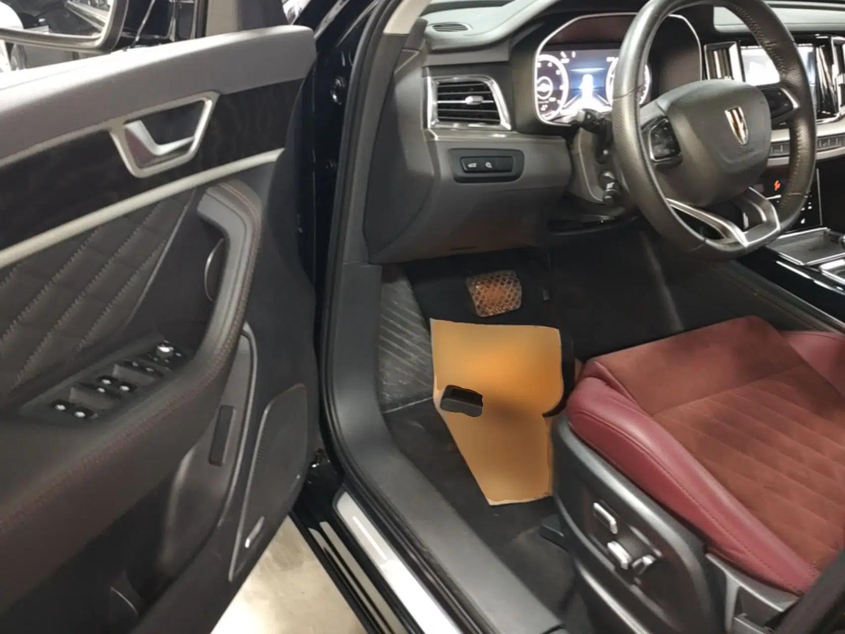 Hongqi HS7 2022 2.0T DCT Two-Wheel Drive Smart Connect Flagship Edition Seven Seats — миниатюра 18
