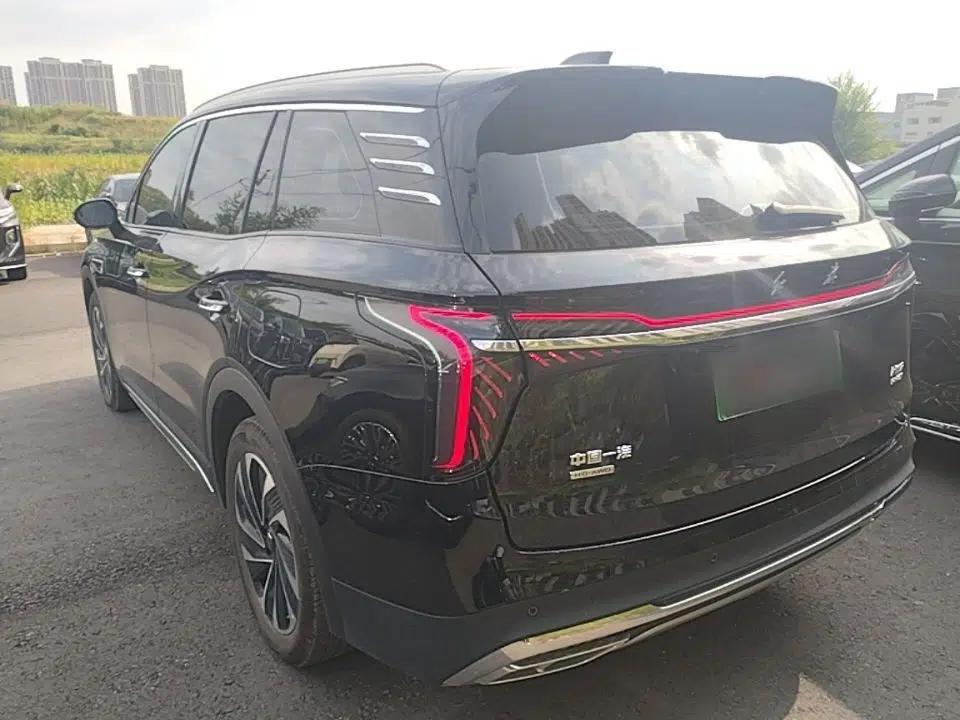 Hongqi HS7 PHEV 2024 2.0T PHEV Four-Wheel Drive Flagship Edition 6 Seats — миниатюра 4