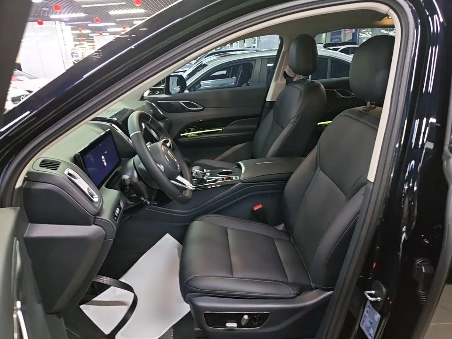 Hongqi HS3 PHEV 2025 Model PHEV 117km Jingwei PLUS Edition — миниатюра 17