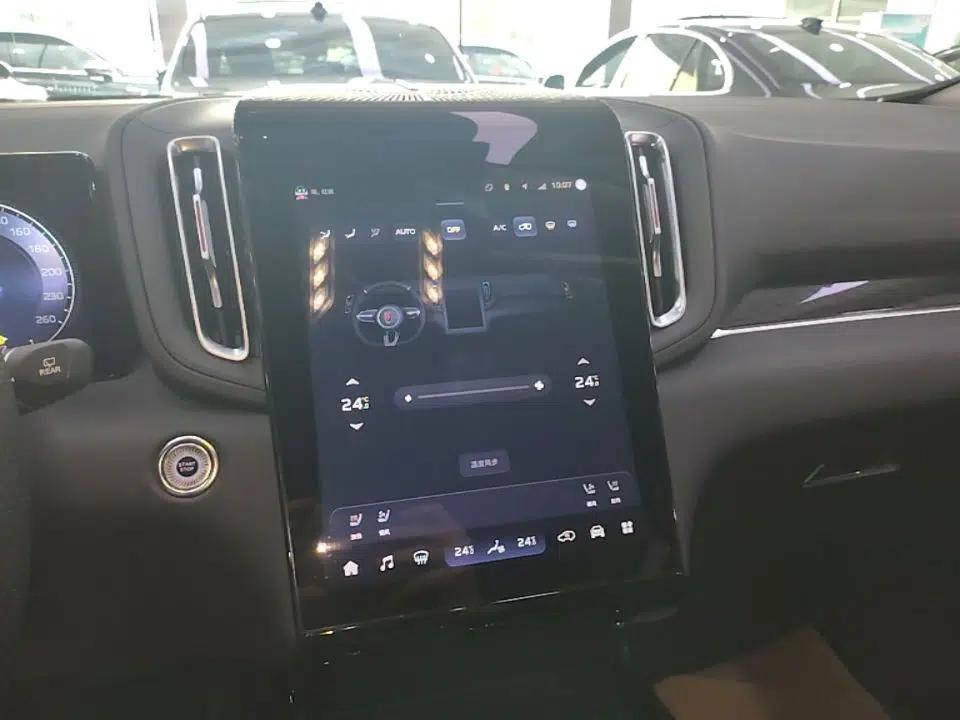 Hongqi HS3 PHEV 2024 PHEV 115km Jingwei Edition — миниатюра 15