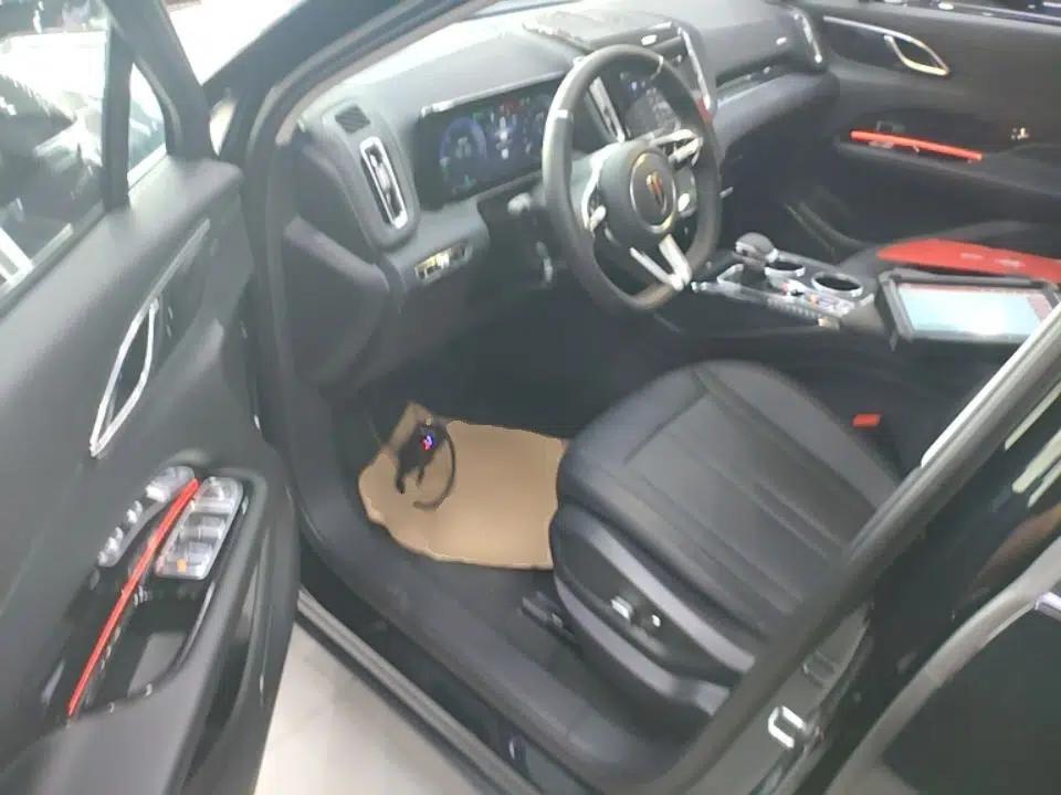 Hongqi HS3 PHEV 2024 PHEV 115km Jingwei Edition — миниатюра 18