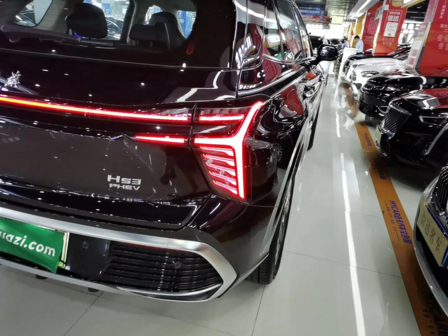 Hongqi HS3 PHEV 2024 PHEV 115km Jingwei Edition — миниатюра 9