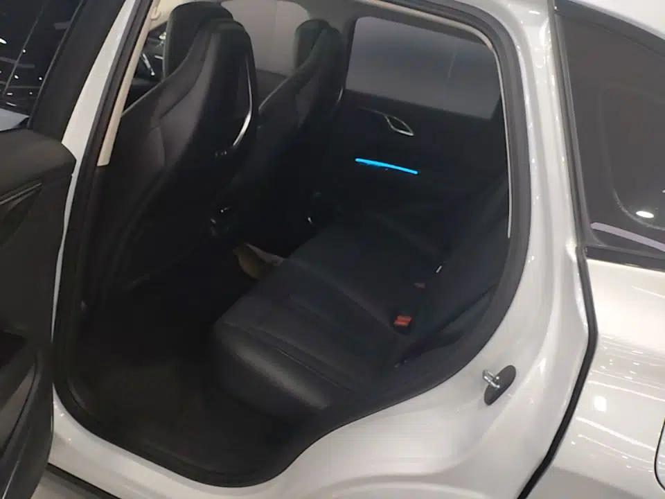 Hongqi HS3 PHEV 2024 PHEV 115km Jingwei Edition — миниатюра 20