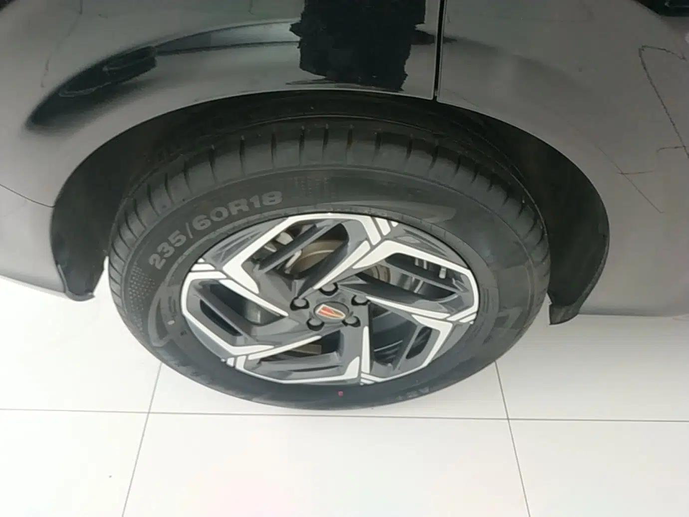 Hongqi HS3 2024 1.5T Shanwei Edition — миниатюра 11