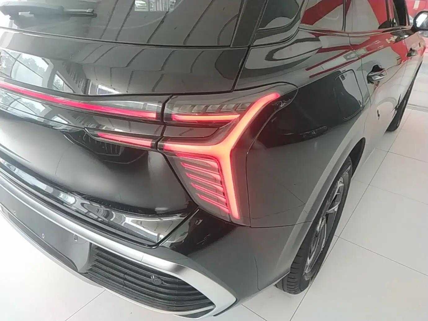 Hongqi HS3 2024 1.5T Shanwei Edition — миниатюра 14