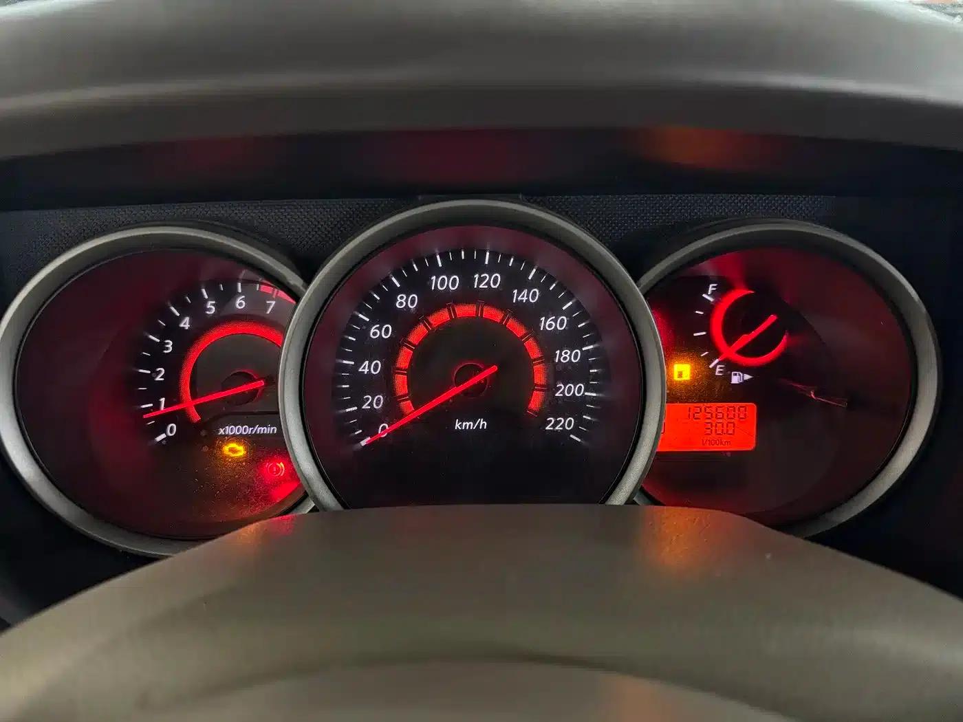 Nissan Sylphy 2012 Classic 1.6XE Automatic Comfort Edition — миниатюра 10