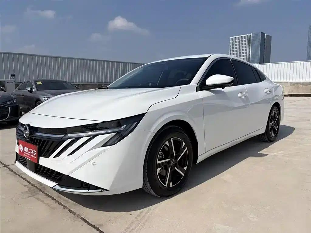 Nissan Sylphy 2026 1.6L CVT Flagship Edition — миниатюра 1