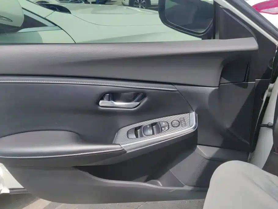 Nissan Sylphy 2022 1.6L XL CVT Enjoy Edition — миниатюра 7