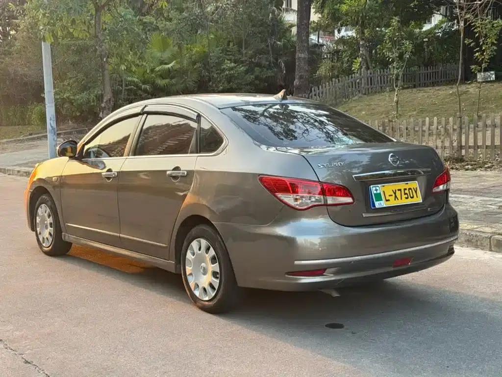 Nissan Sylphy 2018 Classic 1.6XE CVT Comfort Edition — миниатюра 9