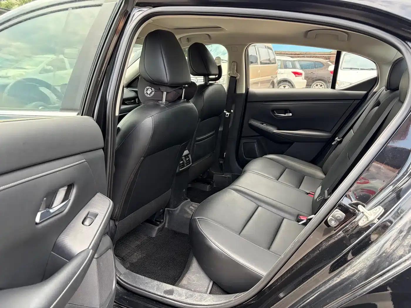 Nissan Sylphy 2021 1.6L XL CVT Enjoy Edition — миниатюра 6