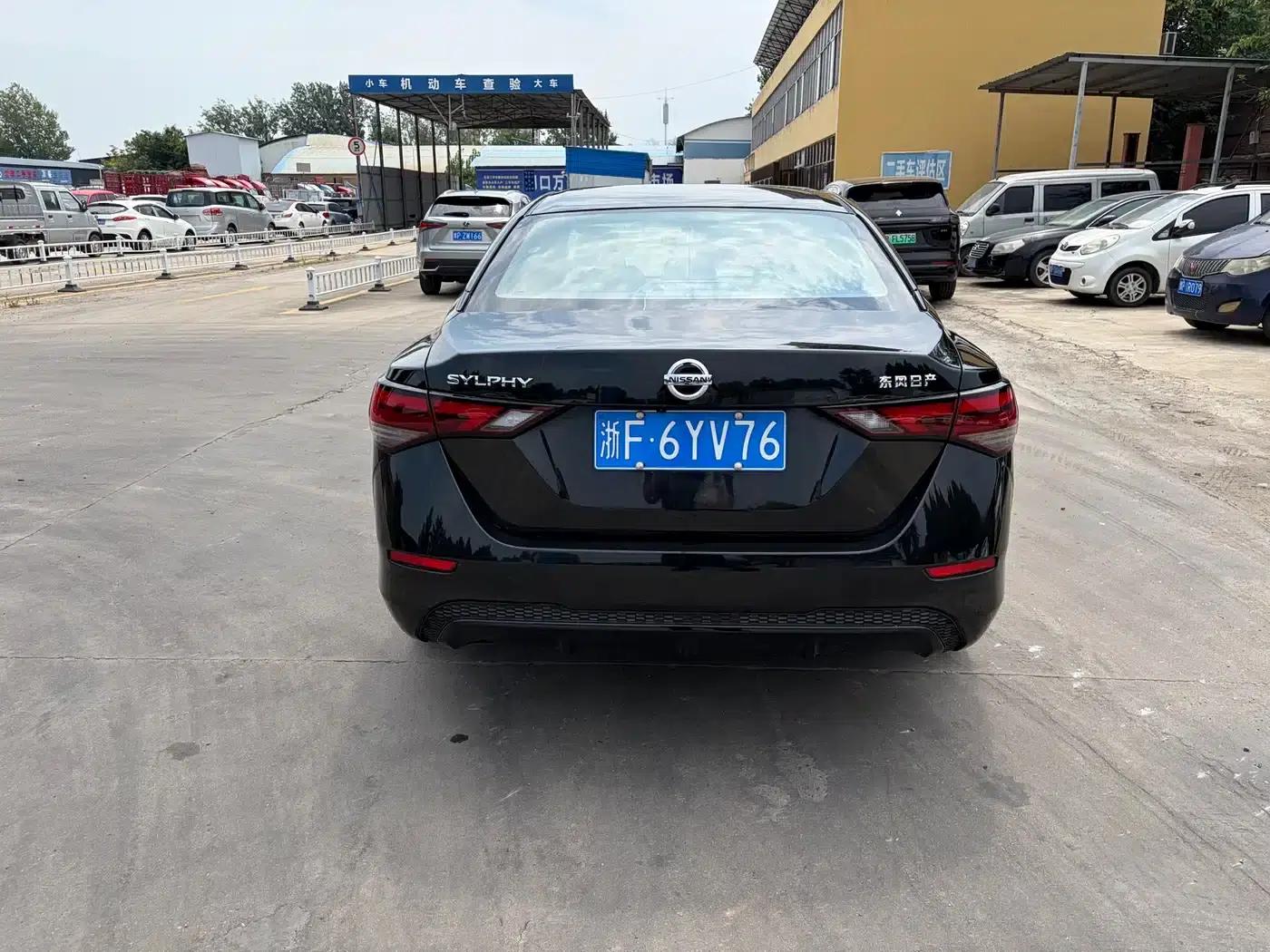 Nissan Sylphy 2021 1.6L XL CVT Enjoy Edition — миниатюра 9