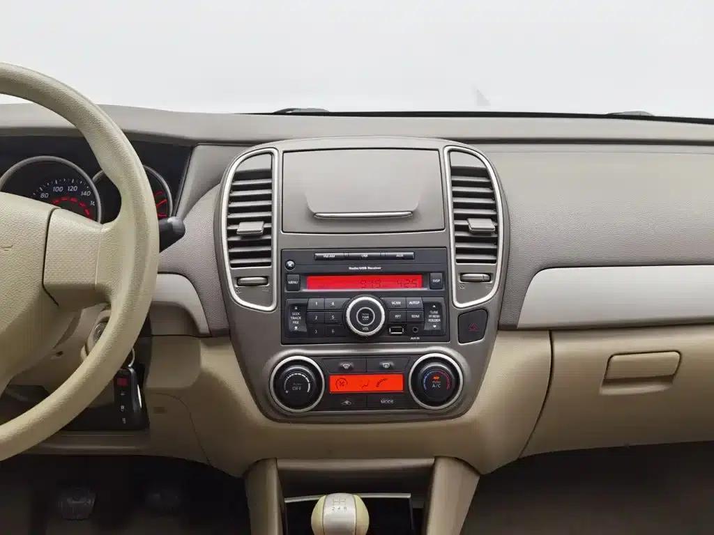 Nissan Sylphy 2016 Classic 1.6XE Manual Leading Edition — миниатюра 12