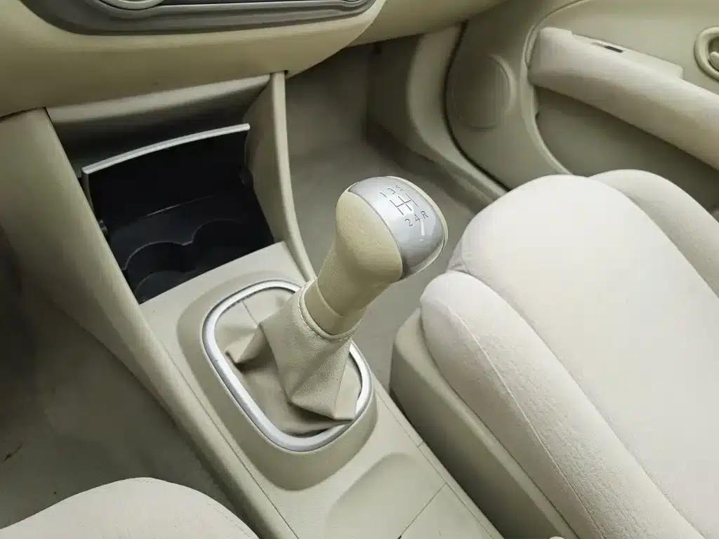 Nissan Sylphy 2016 Classic 1.6XE Manual Leading Edition — миниатюра 13