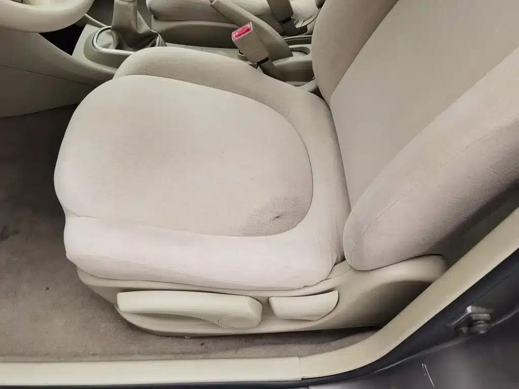 Nissan Sylphy 2016 Classic 1.6XE Manual Leading Edition — миниатюра 20