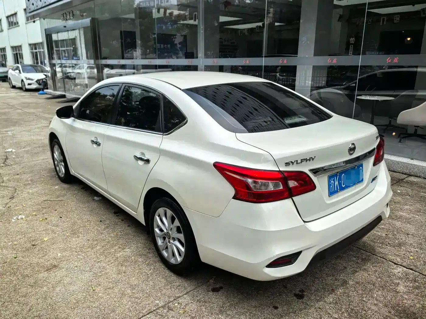 Nissan Sylphy 2019 1.6XV CVT Smart Connect Premium Edition (China VI Emission Standard) — миниатюра 11