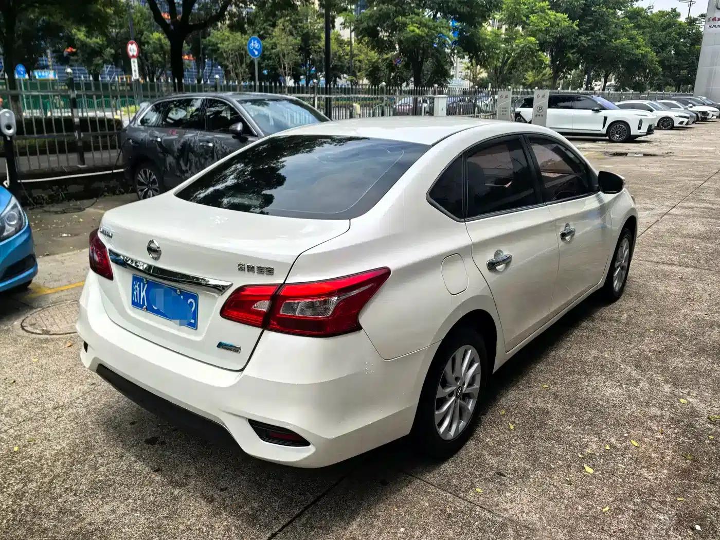 Nissan Sylphy 2019 1.6XV CVT Smart Connect Premium Edition (China VI Emission Standard) — миниатюра 13