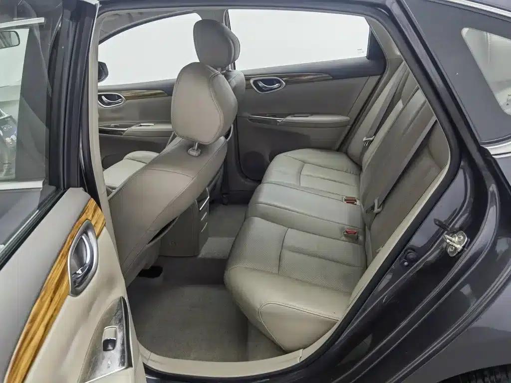 Nissan Sylphy 2012 1.6XL CVT Luxury Edition — миниатюра 15