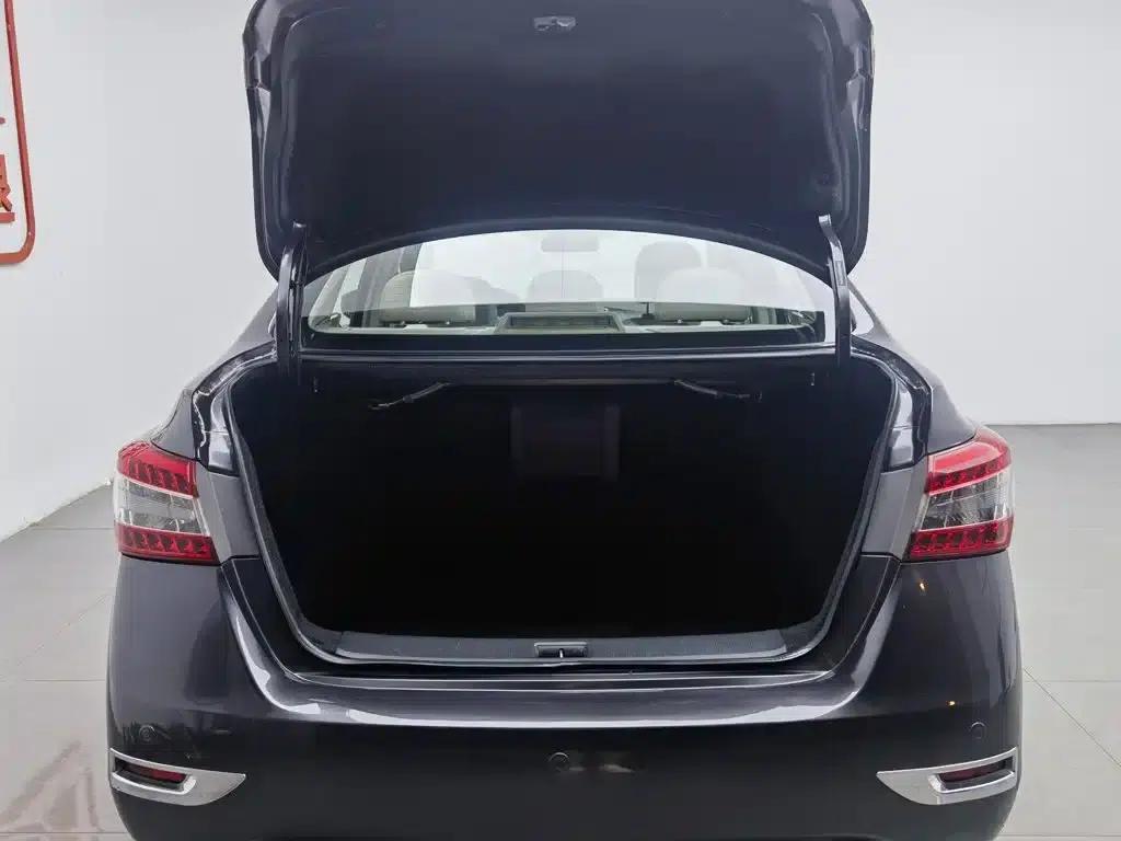 Nissan Sylphy 2012 1.6XL CVT Luxury Edition — миниатюра 16