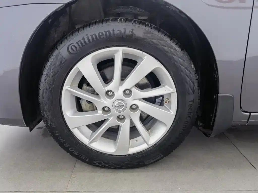 Nissan Sylphy 2012 1.6XL CVT Luxury Edition — миниатюра 17