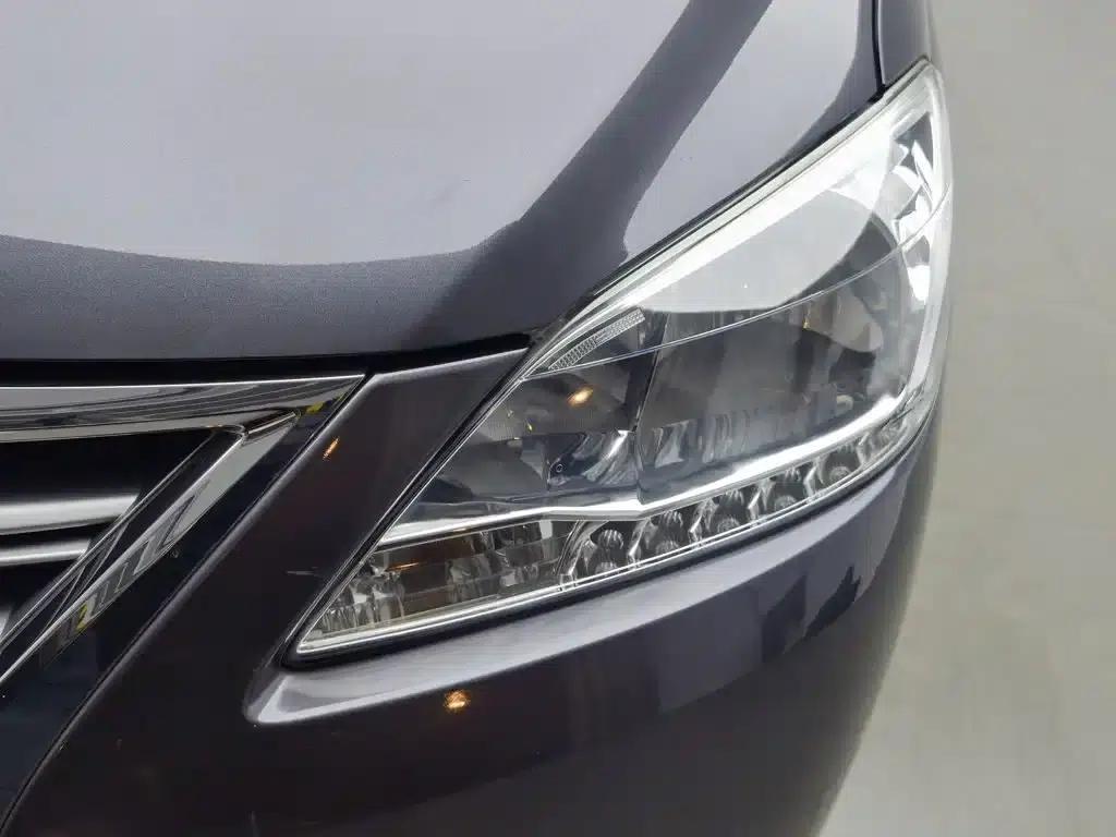 Nissan Sylphy 2012 1.6XL CVT Luxury Edition — миниатюра 7