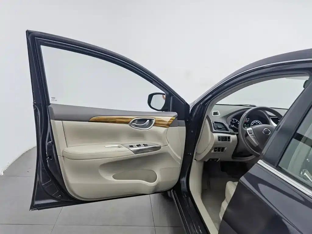Nissan Sylphy 2012 1.6XL CVT Luxury Edition — миниатюра 8