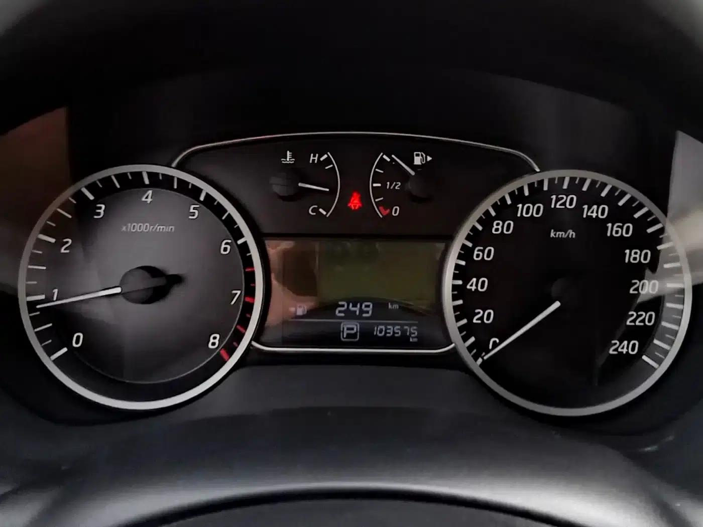 Nissan Sylphy 2016 1.6XE CVT Comfort Edition — миниатюра 12