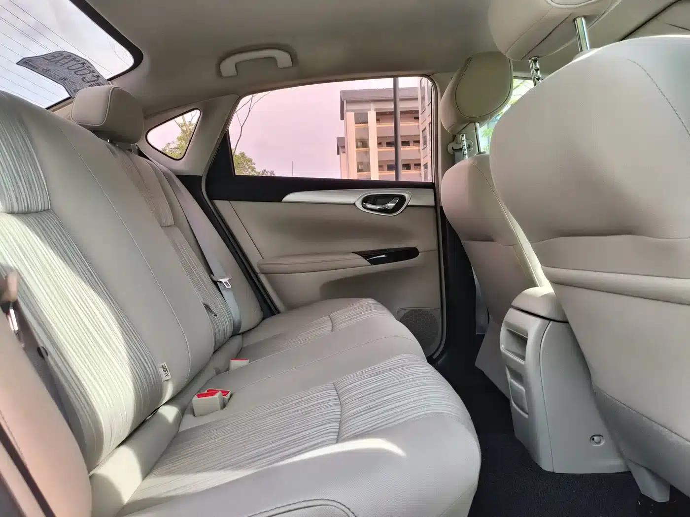 Nissan Sylphy 2016 1.6XE CVT Comfort Edition — миниатюра 9