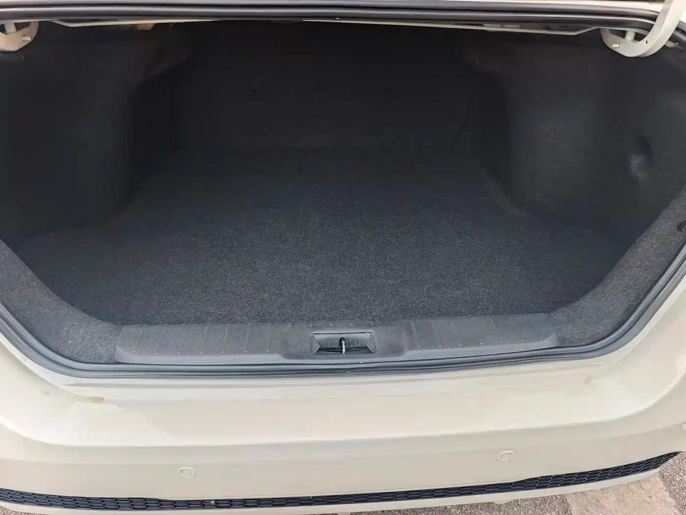 Nissan Sylphy 2022 1.6L XL CVT Enjoy Edition — миниатюра 22
