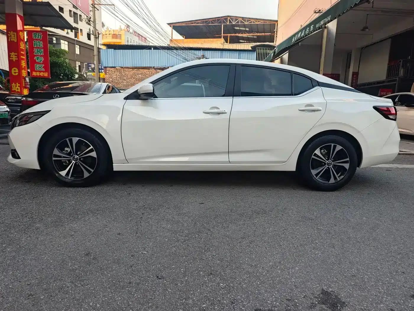 Nissan Sylphy 2022 1.6L XL CVT Enjoy Edition — миниатюра 8