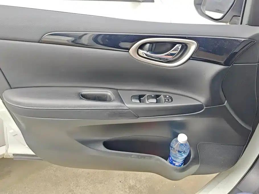 Nissan Sylphy 2016 1.6XL CVT Premium Edition — миниатюра 7