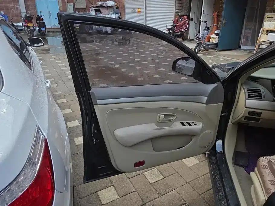 Nissan Sylphy 2016 Classic 1.6XE Manual Comfort Edition — миниатюра 7