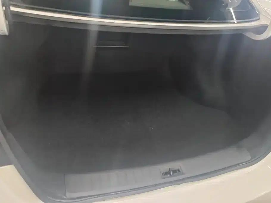 Nissan Sylphy 2021 Classic 1.6XE CVT Comfort Edition — миниатюра 4