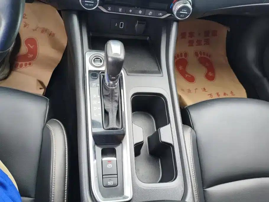 Nissan Sylphy 2022 1.6L XL CVT Enjoy Edition — миниатюра 16