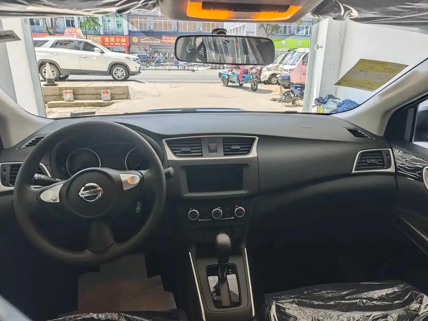 Nissan Sylphy 2026 Classic 1.6L CVT Comfort Edition — миниатюра 4