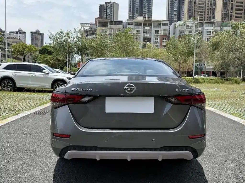 Nissan Sylphy 2020 1.6L XL CVT Enjoy Edition — миниатюра 8
