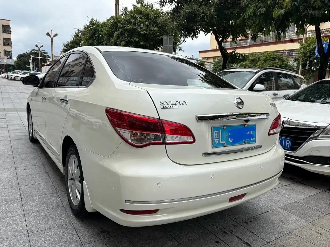 Nissan Sylphy 2016 Classic 1.6XE Automatic Comfort Edition — миниатюра 5