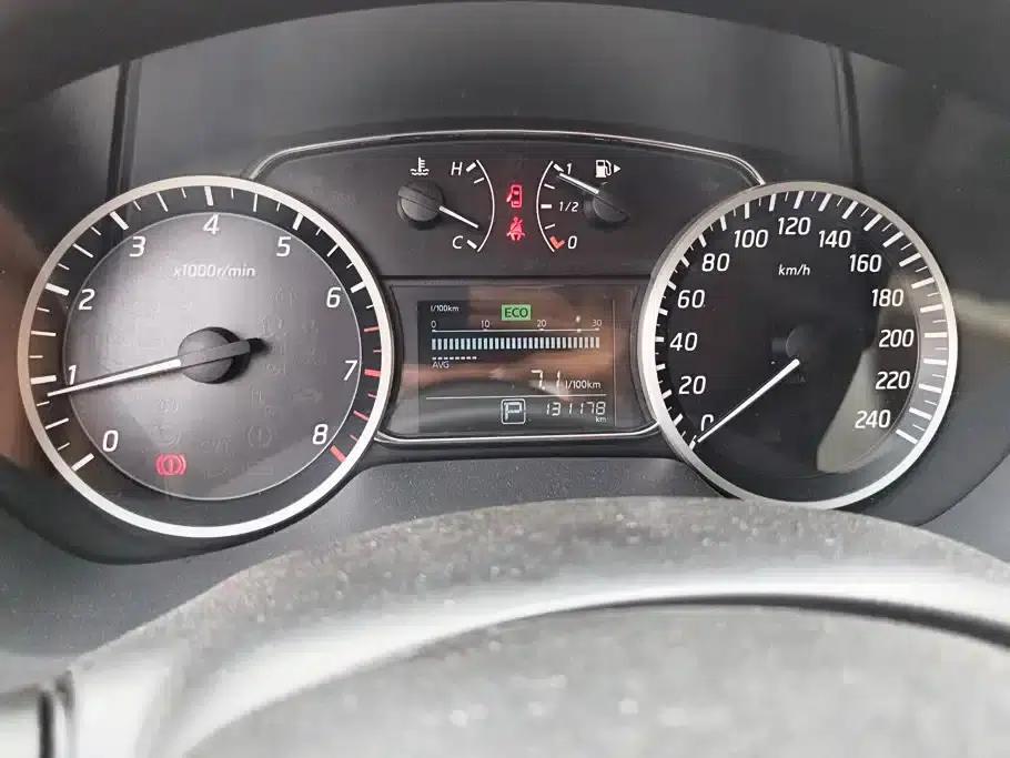 Nissan Sylphy 2016 1.6XL CVT Luxury Edition — миниатюра 14