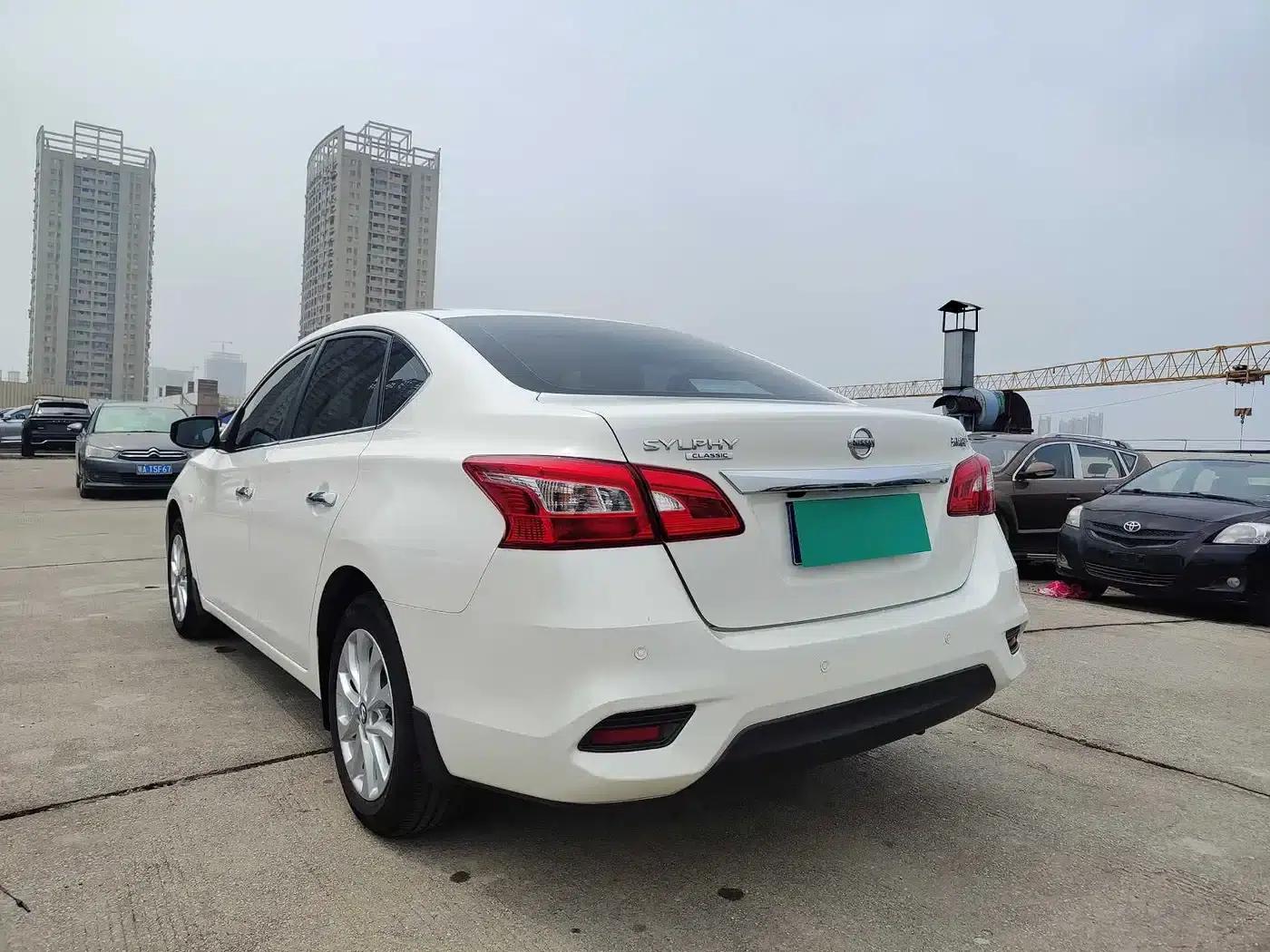 Nissan Sylphy 2022 Classic 1.6XL CVT Luxury Edition — миниатюра 6
